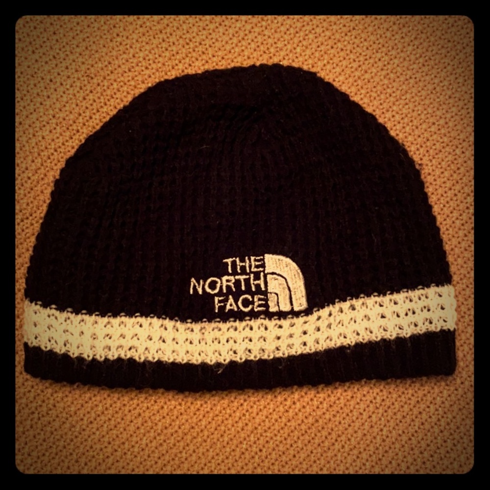 Women’s The North Face beenie cap